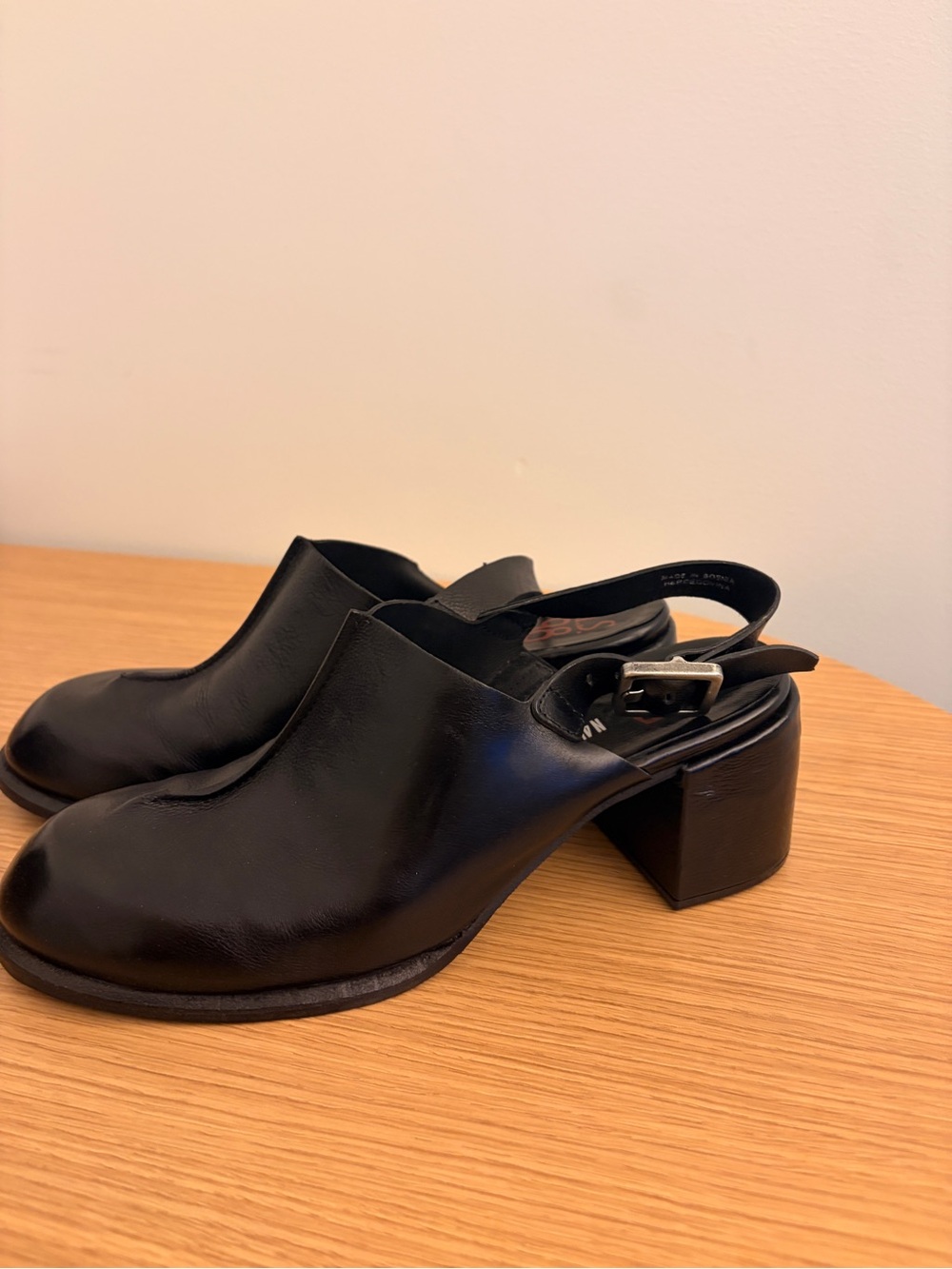 AS 98 Women's Black Leather Block Heel Mules